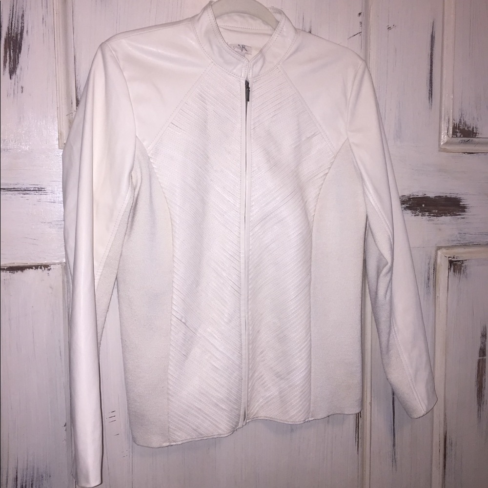 🌸Chico’s brand jacket🔥 size 1